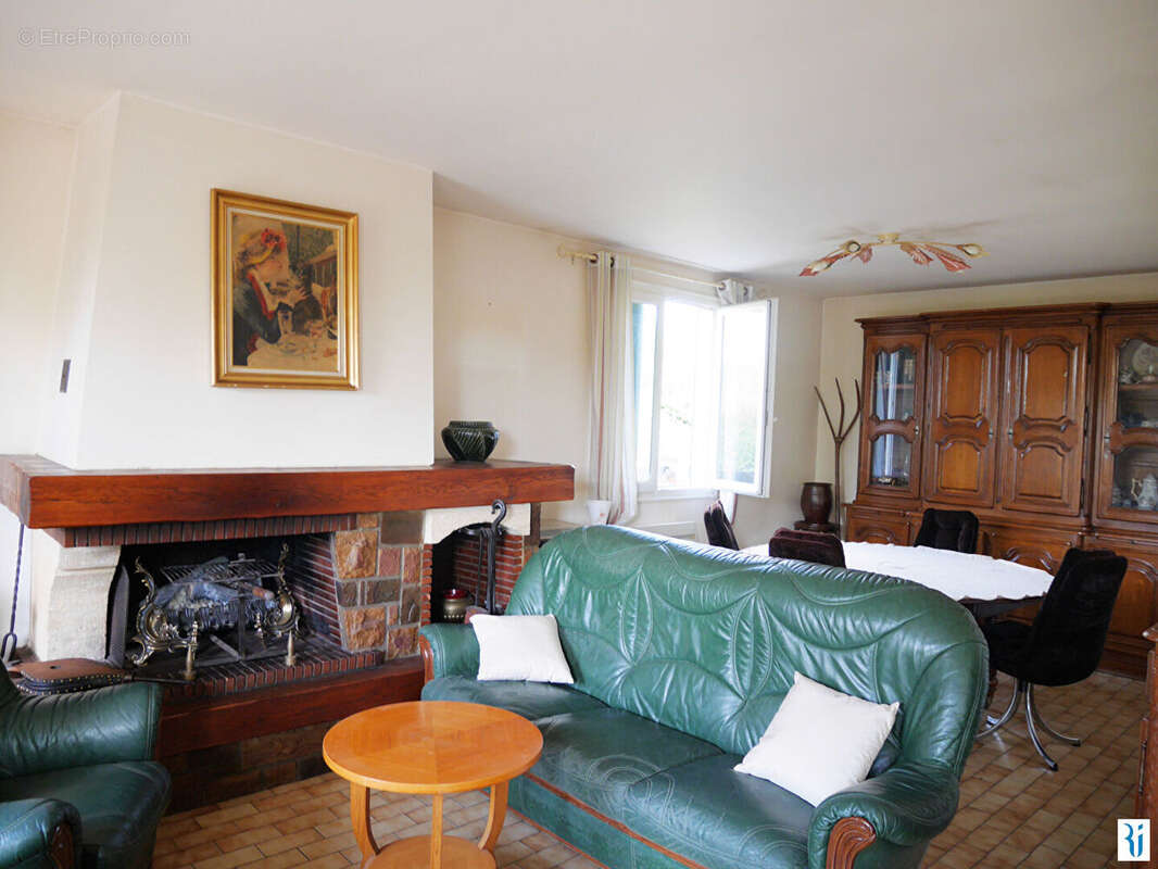 Maison à FRESQUIENNES