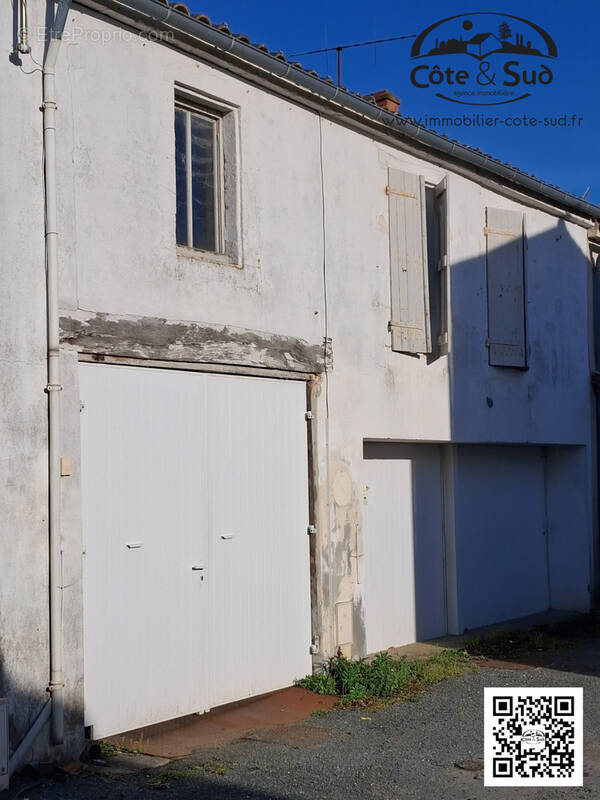 Maison à AIGREFEUILLE-D'AUNIS