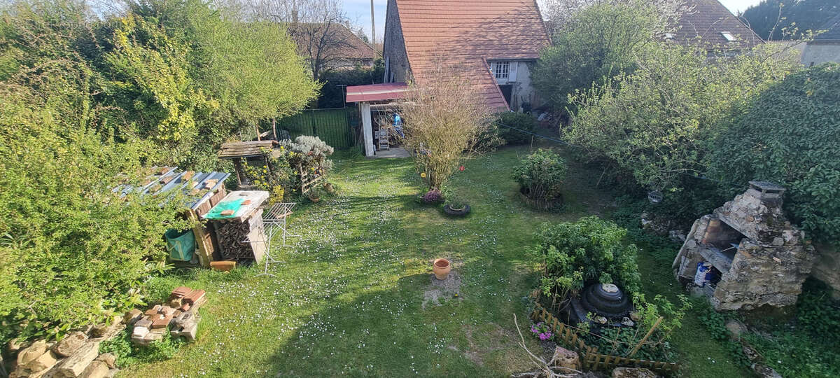 Maison à MELZ-SUR-SEINE