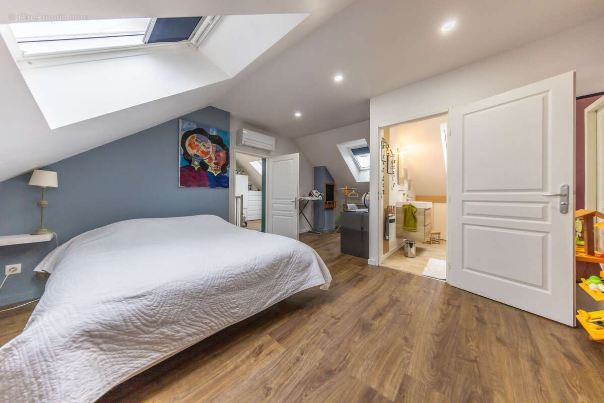 Maison à GONDREVILLE