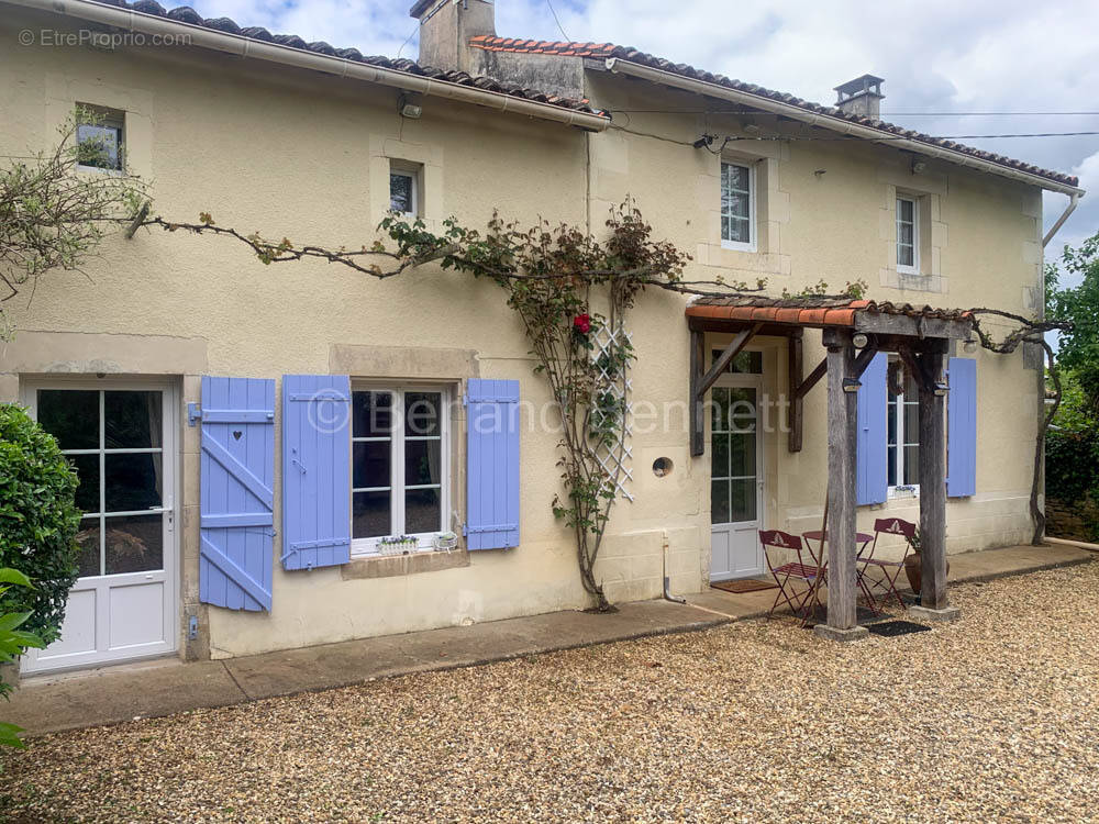 Maison à SAUZE-VAUSSAIS