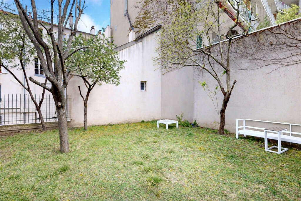 Appartement à ISSY-LES-MOULINEAUX