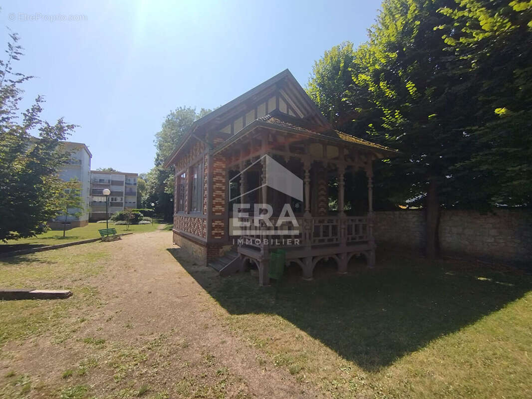 Appartement à LE PLESSIS-BOUCHARD