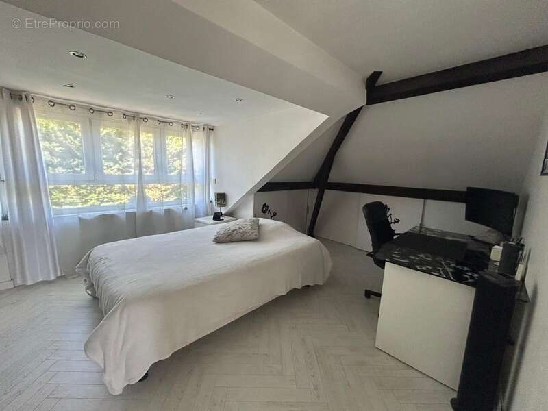 Maison à BONNEUIL-SUR-MARNE