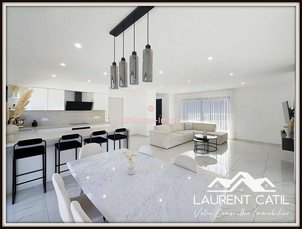 Maison à ROMANS-SUR-ISERE