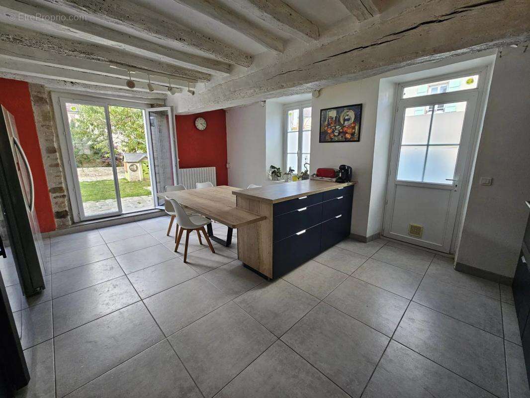 Maison à FONTAINEBLEAU