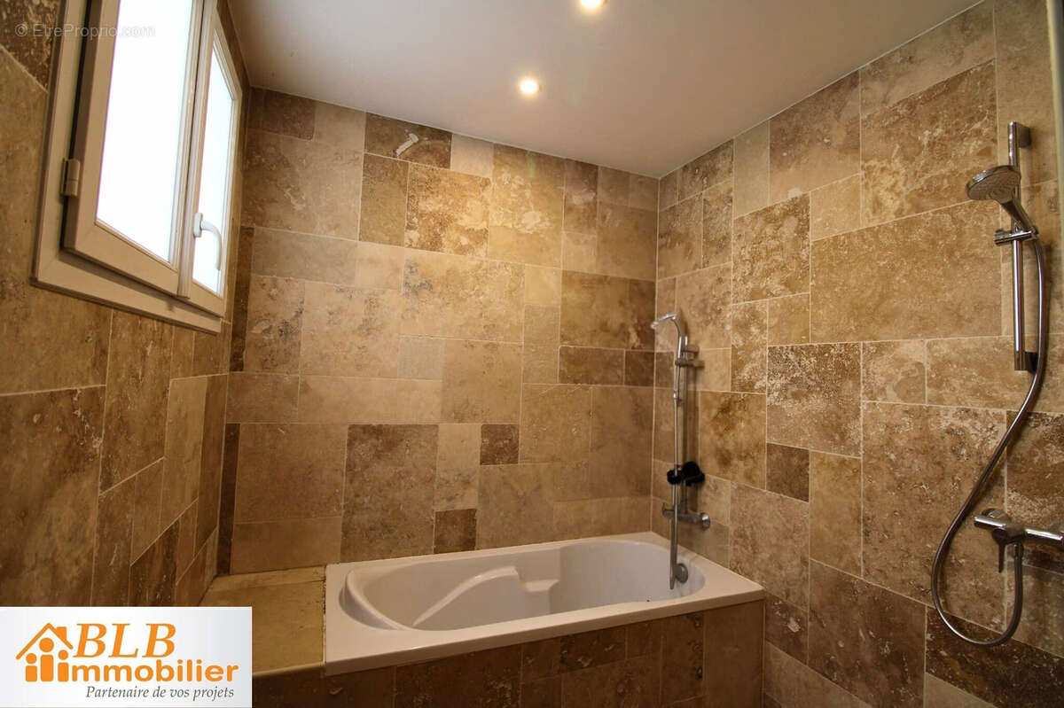 Maison à VILLIERS-SAINT-FREDERIC