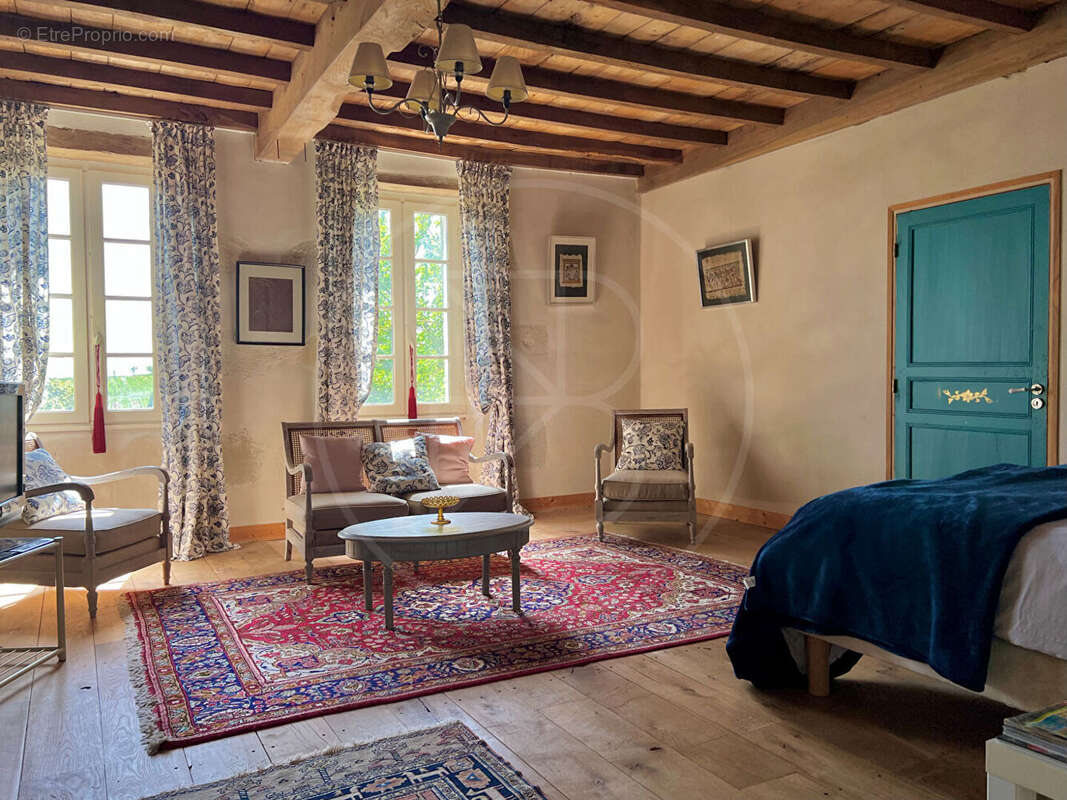 Maison à SAUVETERRE-DE-GUYENNE