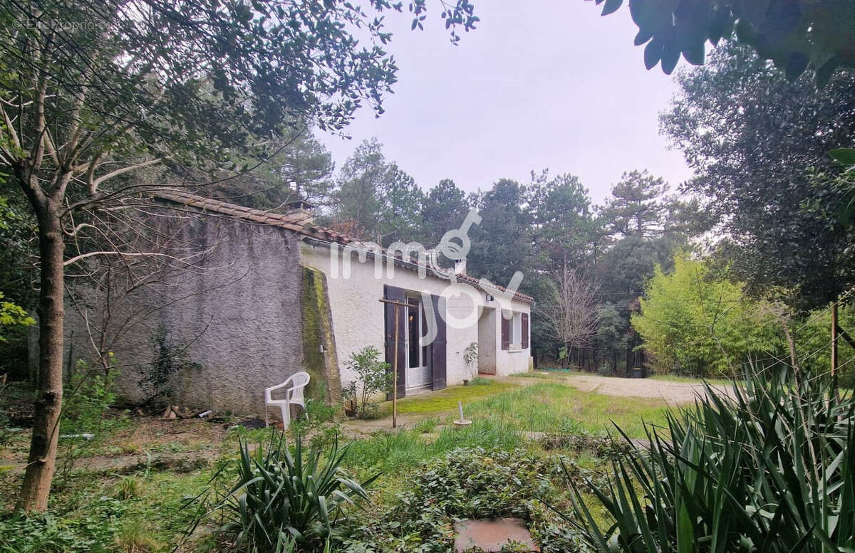 Maison à PALAJA