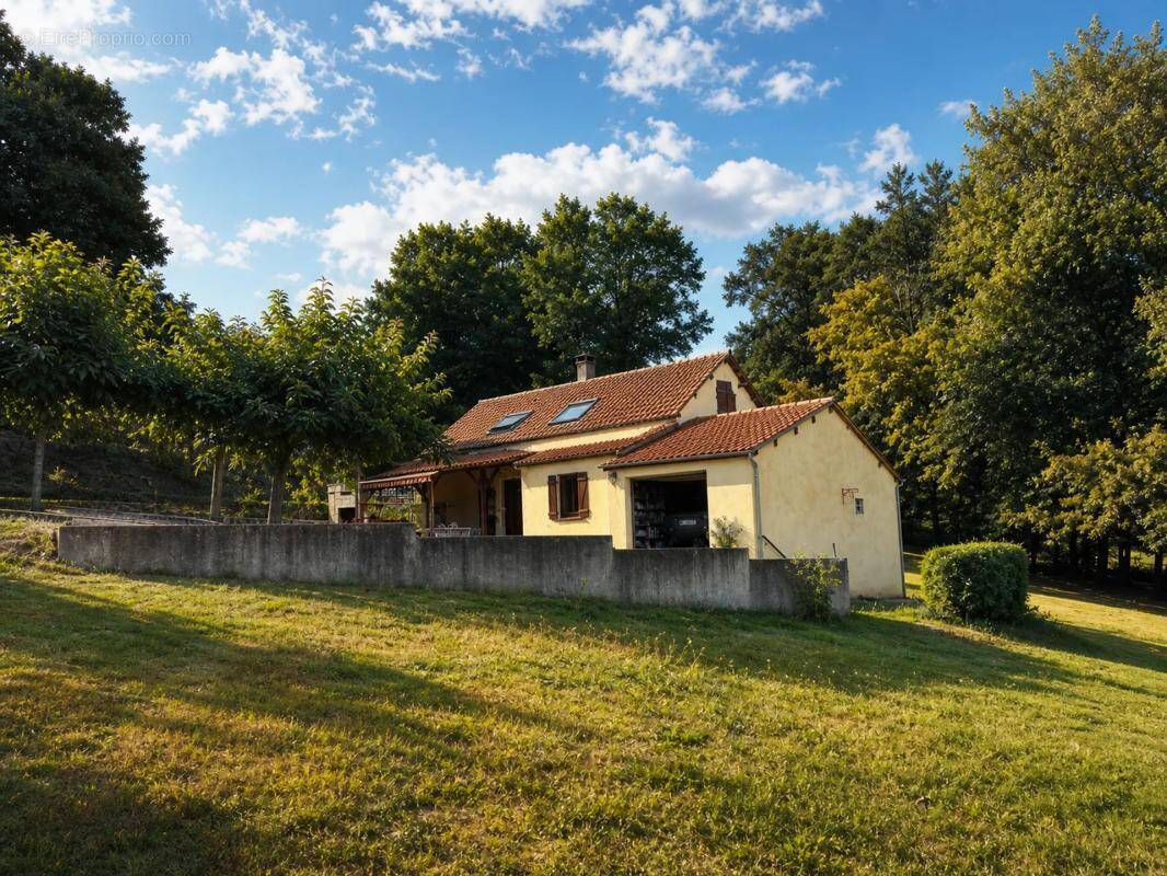 Maison à LAMOTHE-FENELON
