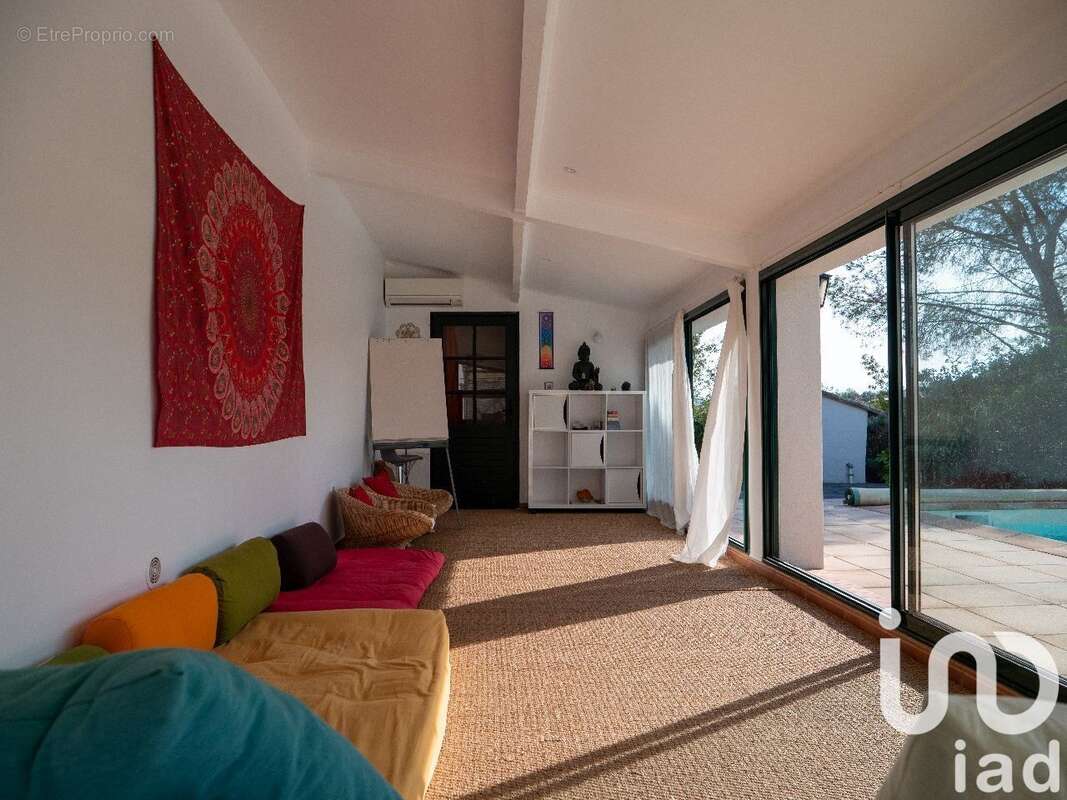 Maison 160 m² à Prades-Sur-Vernazobre  - photo 4