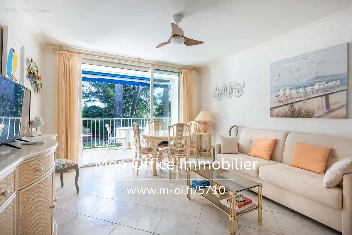 Appartement à SAINT-RAPHAEL