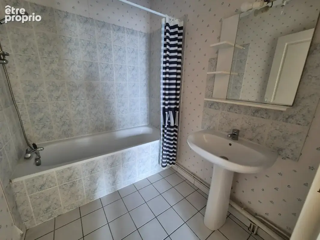 T3 entrée indépendante – Profession Libérale / Habitation - photo 10