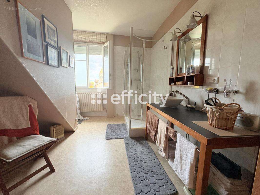 Maison à BEINE-NAUROY