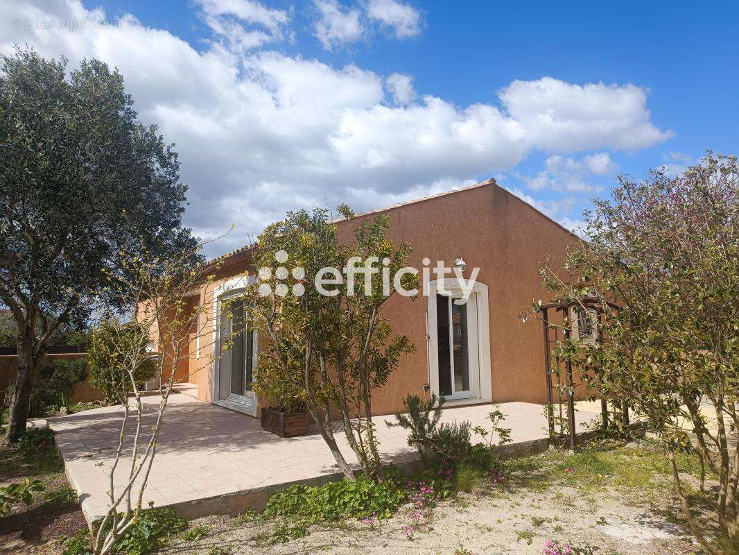 Maison à COLOMBIERS