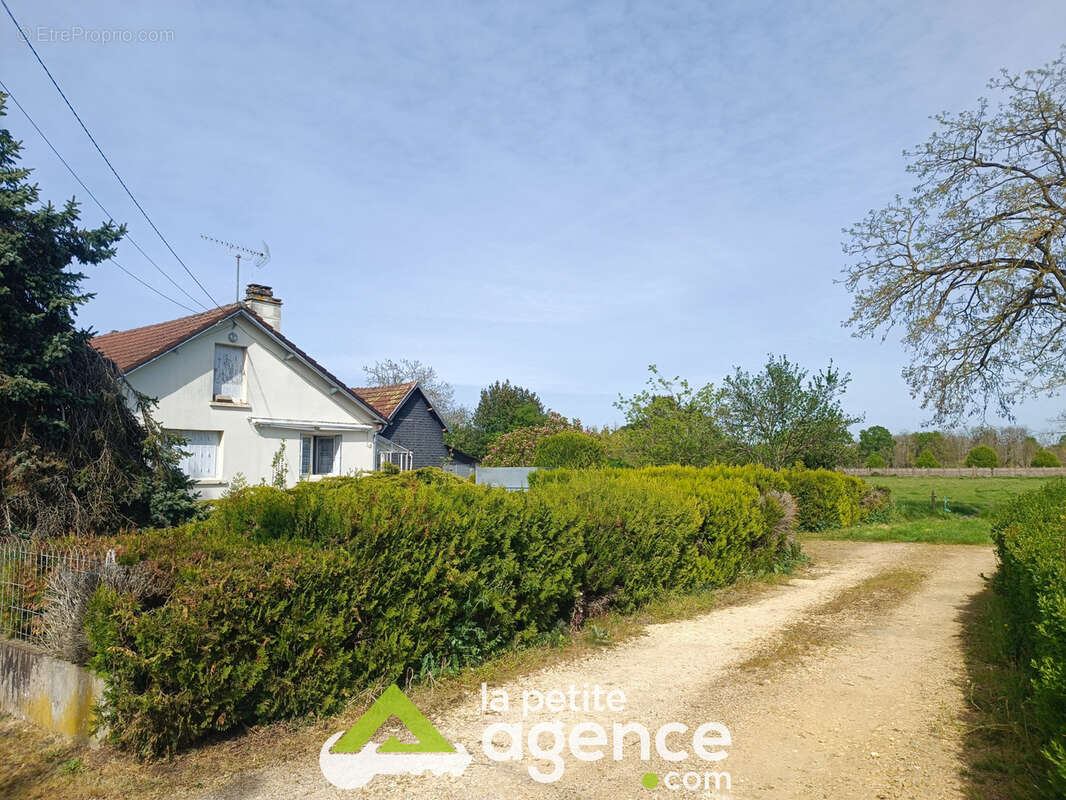 Maison à ARGENVIERES