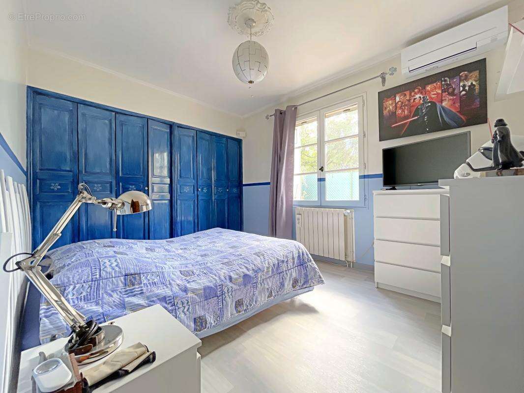 Maison à GINASSERVIS