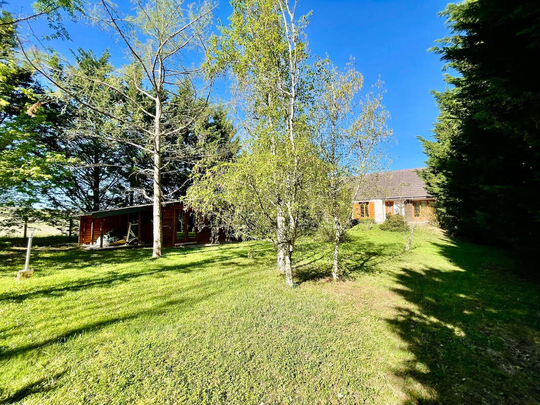 Maison à VILLENEUVE-SAINT-SALVES