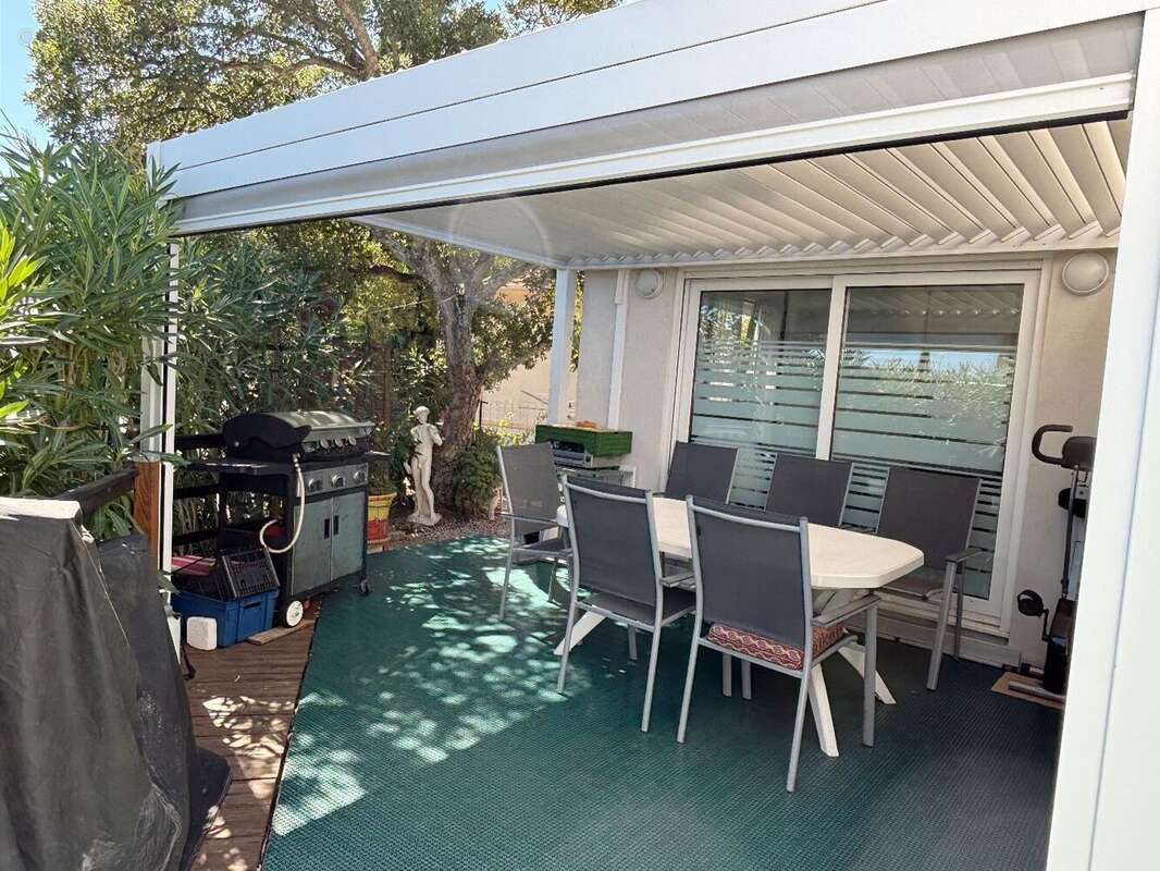 Maison à ROQUEBRUNE-SUR-ARGENS