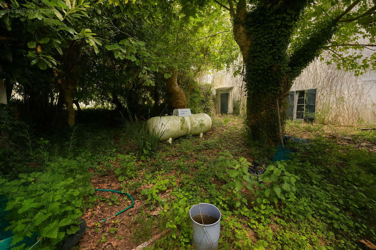 Maison à ESPES-UNDUREIN