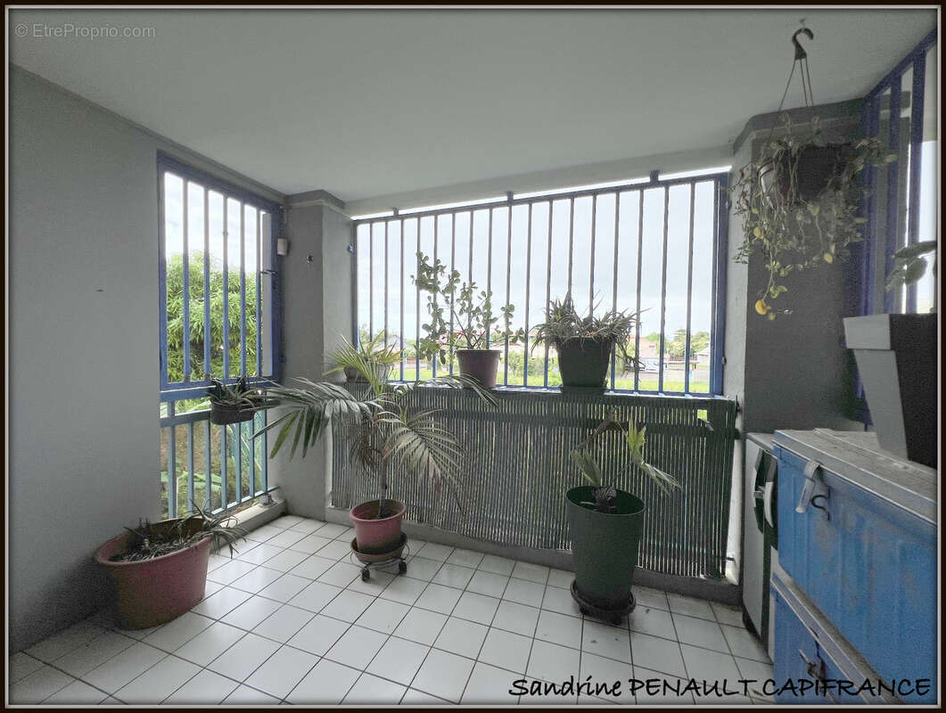 A vendre a kourou (97310) un magnifique appartement t4 de 77 m² - au prix de 182000 € - photo 8