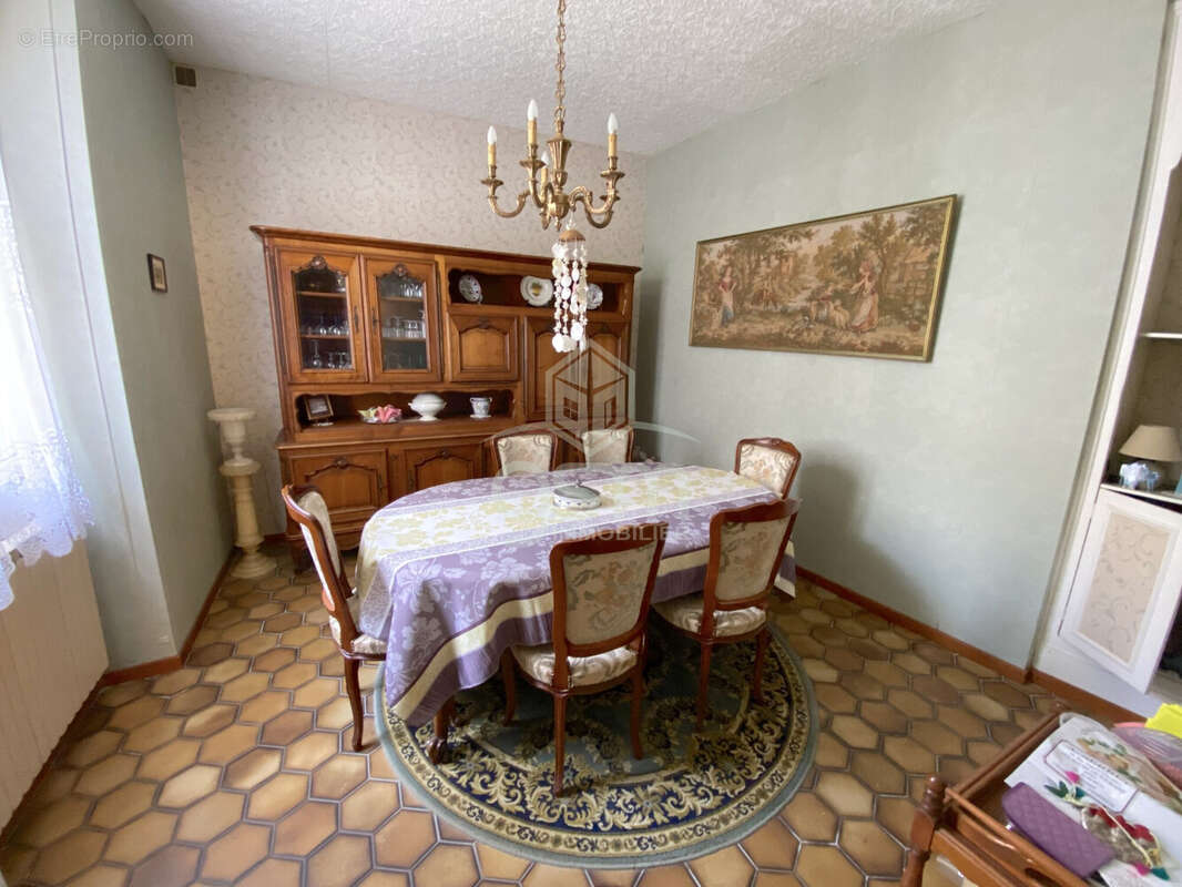 Maison 160 m² à Sainte-Maure-De-Touraine  - photo 4