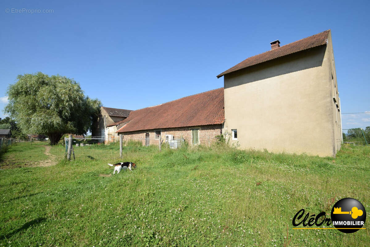 Maison à MOUTHIER-EN-BRESSE