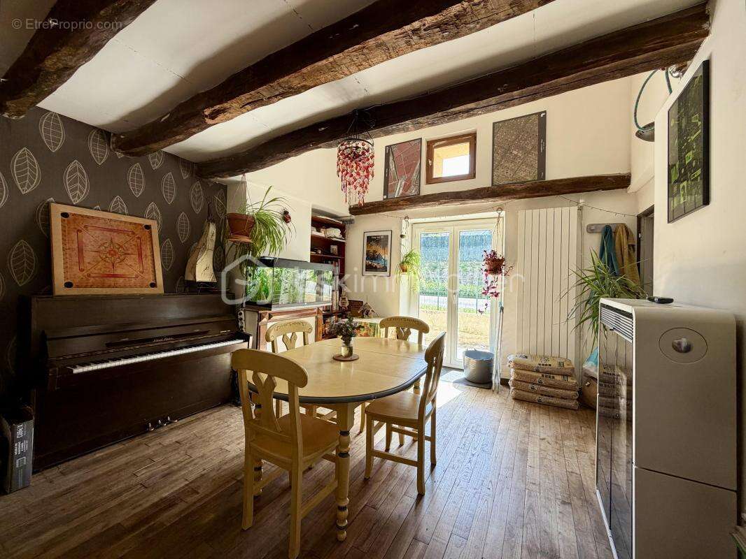 Maison à VAULRY