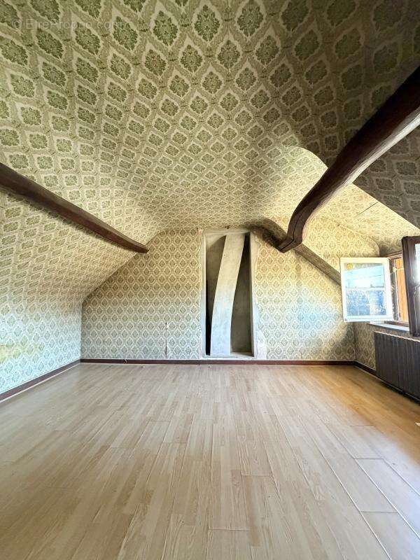 Maison à SAINT-LAURENT-LA-GATINE