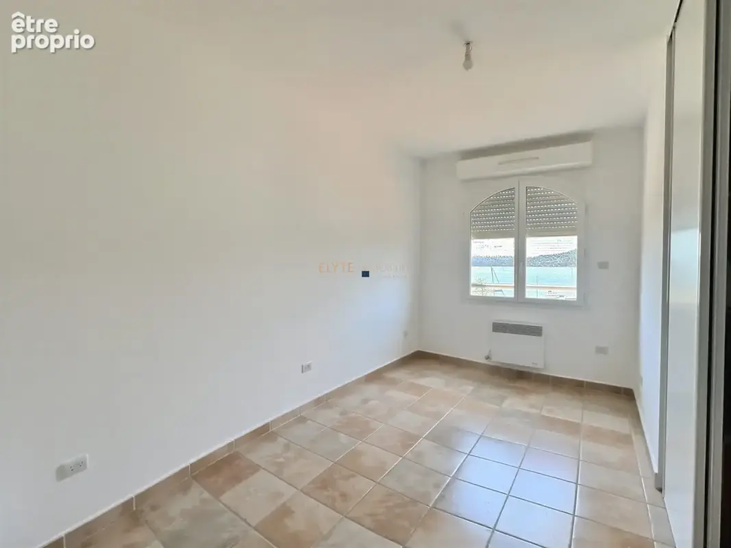 Appartement 82 m² à Saint-Chamas  - photo 6