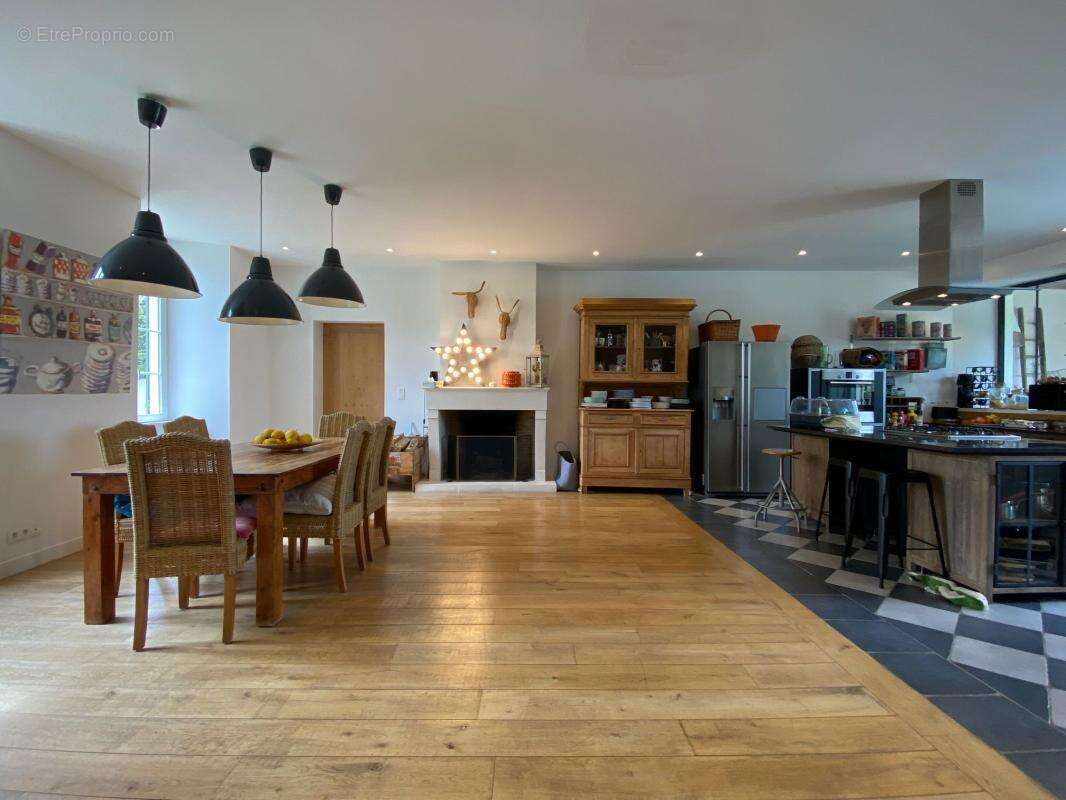 Maison à SAINTE-SOULLE