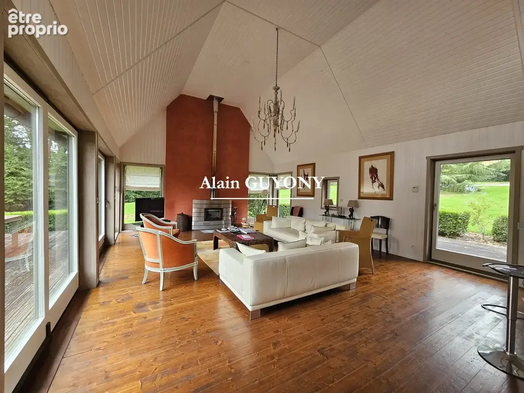Maison 6 pièces 248 m² à vendre à Pont-L'eveque (14130) - photo 3