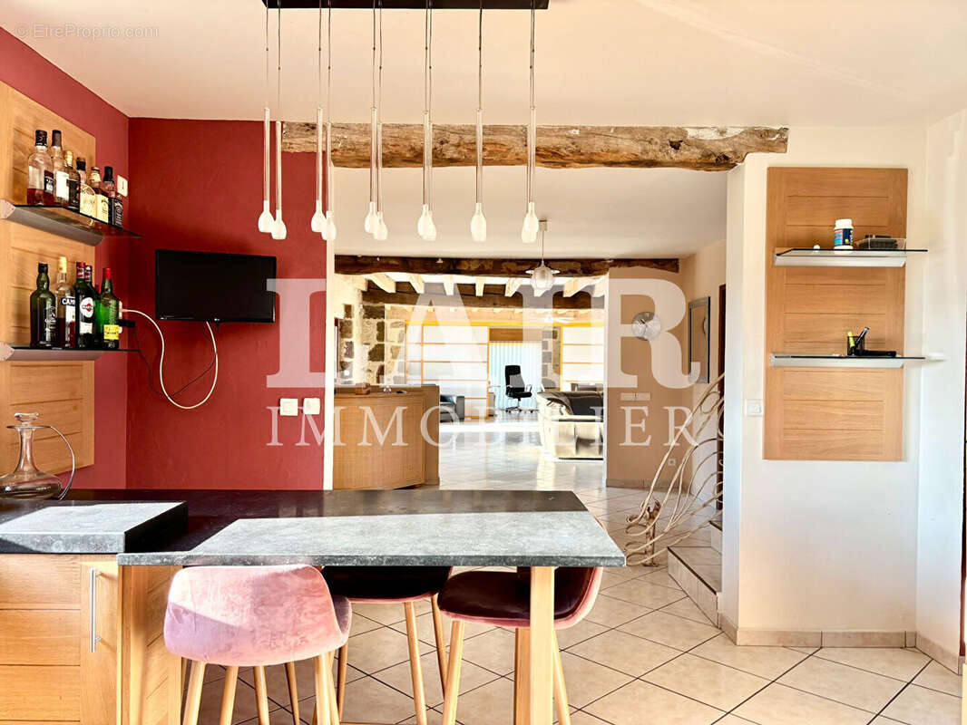 Maison à SAINT-AUBIN-DE-LOCQUENAY