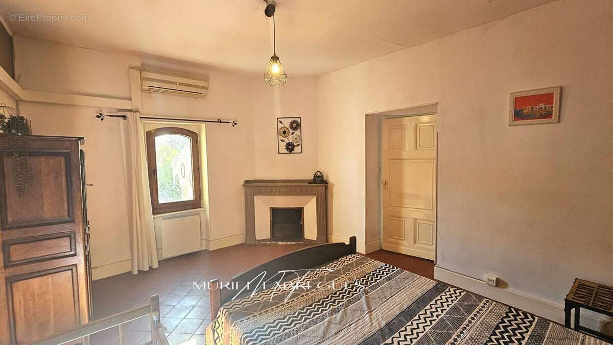 Maison à LABASTIDE-D&#039;ANJOU