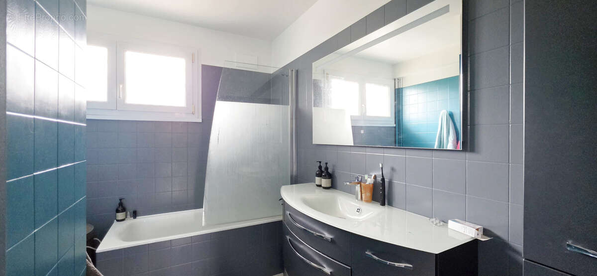 Maison à SAINT-OUEN-L'AUMONE