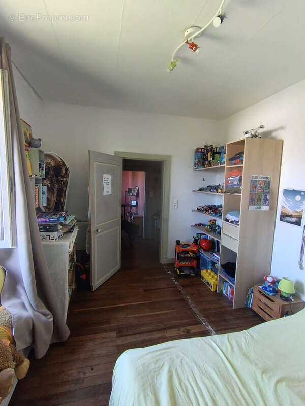 Maison à SAINT-LEGER-MAGNAZEIX