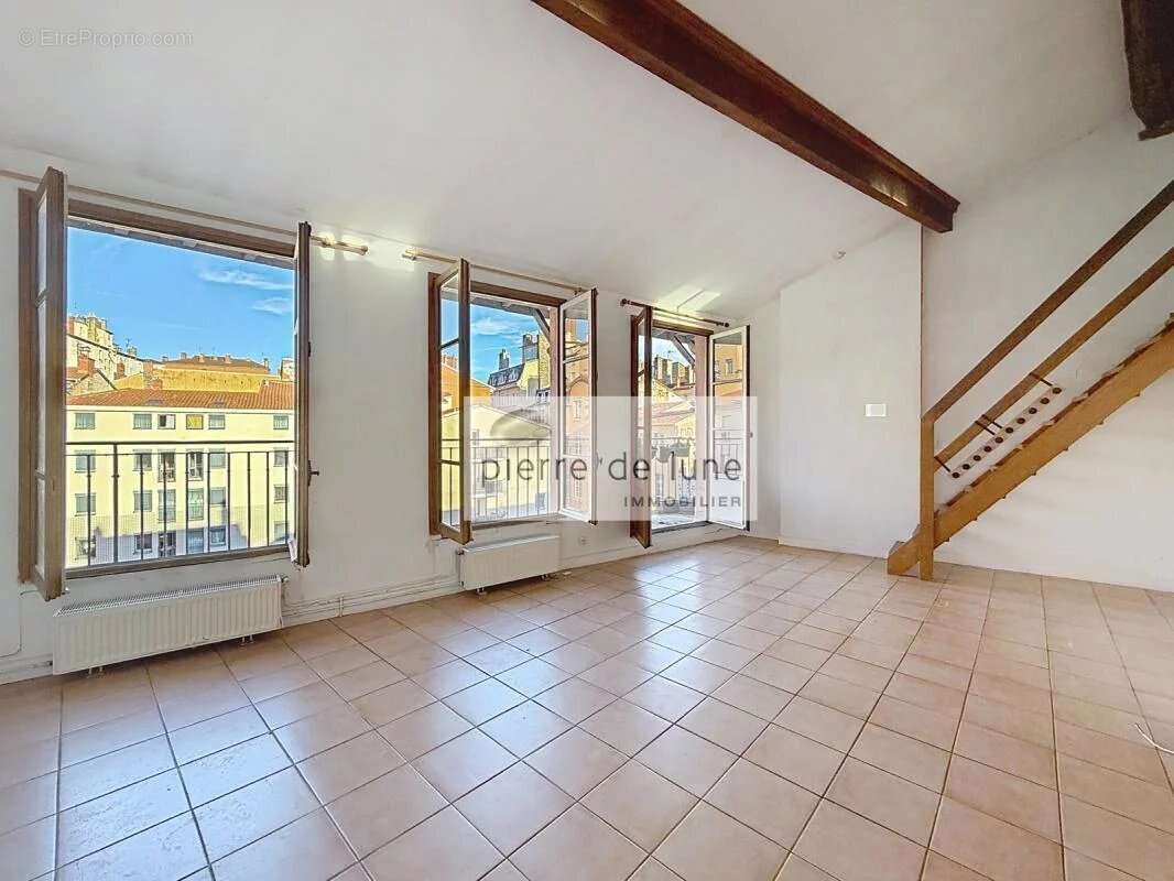 Appartement à LYON-1E