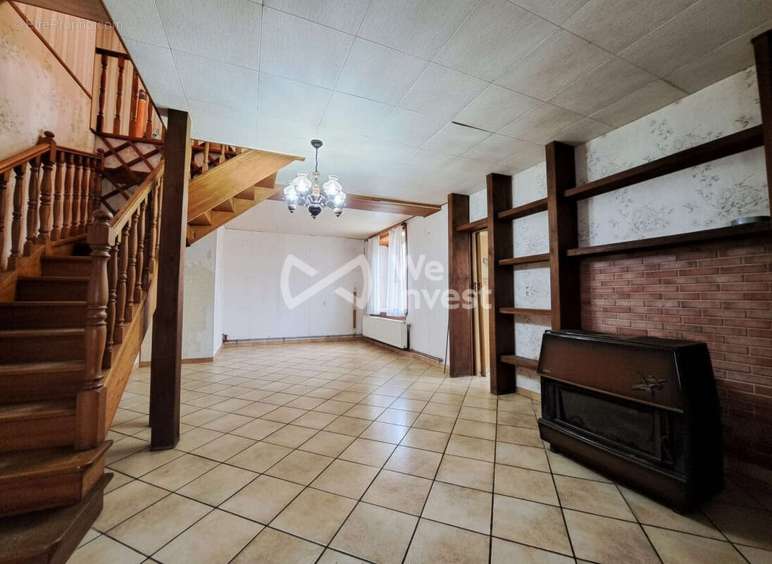 Maison à LUZY-SAINT-MARTIN