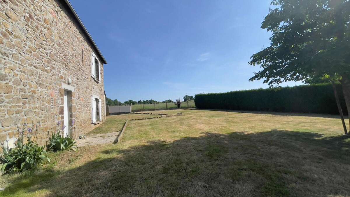 Photo 2 - Maison à SAINT-FRAIMBAULT-DE-PRIERES