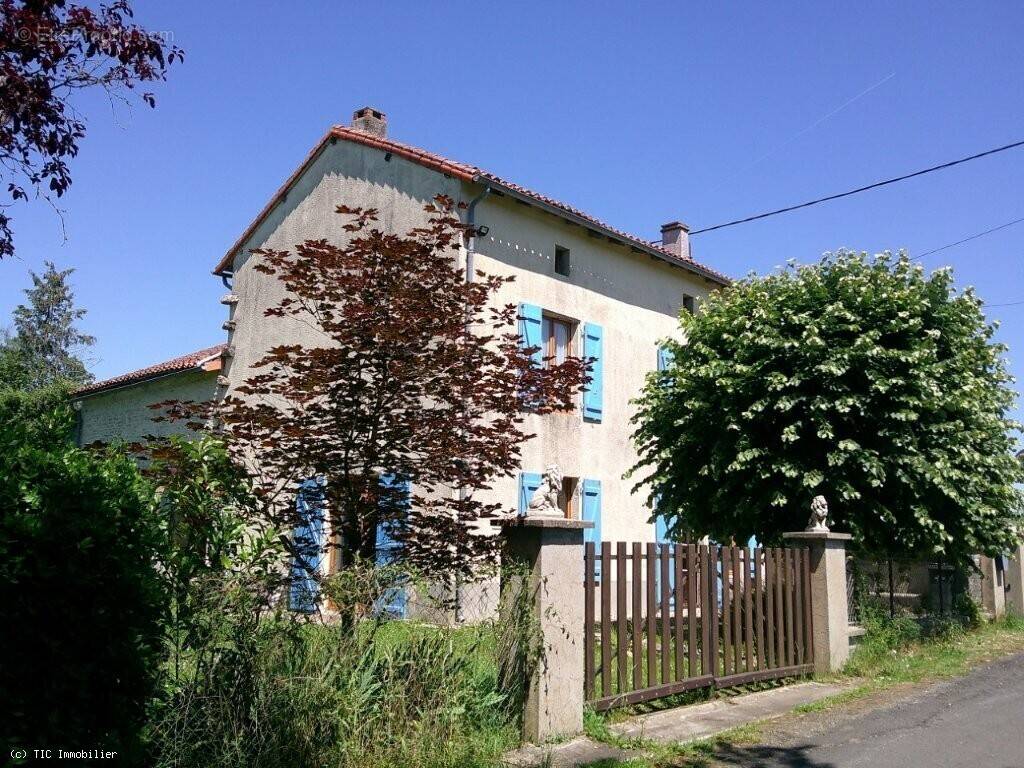 Maison à CHARROUX