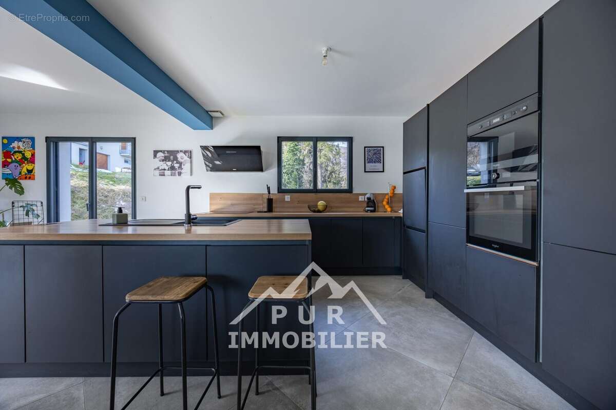 Maison à LA MURAZ