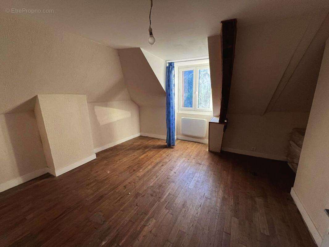 Maison de village Sarrazac 6 pièce(s) 110 m2 - photo 3