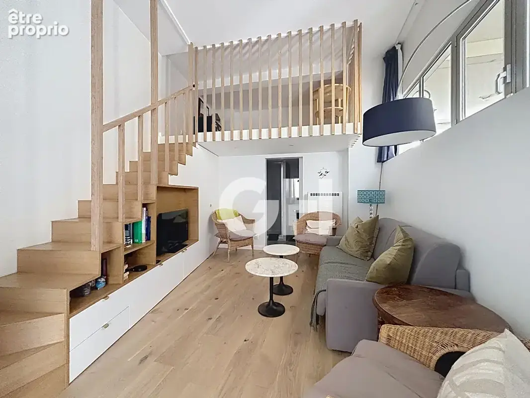 Appartement à PARIS-11E