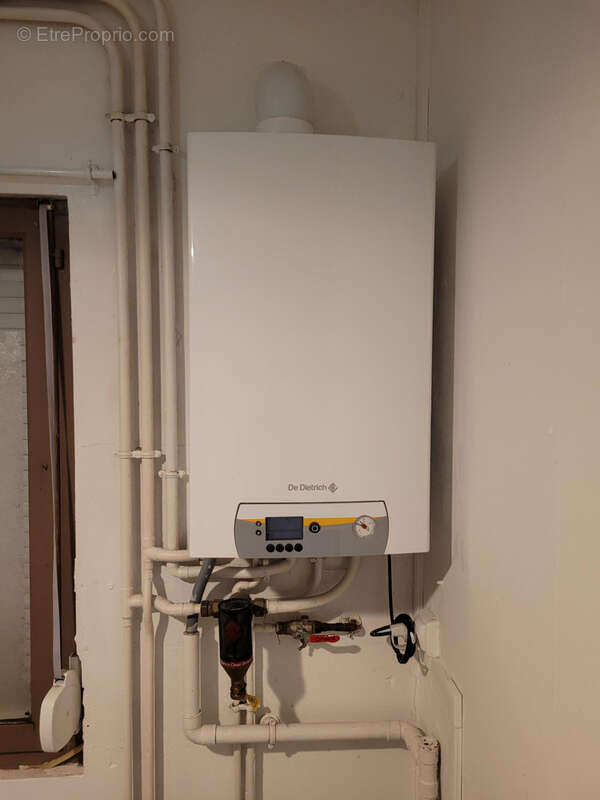 Maison à AVESNES-SUR-HELPE