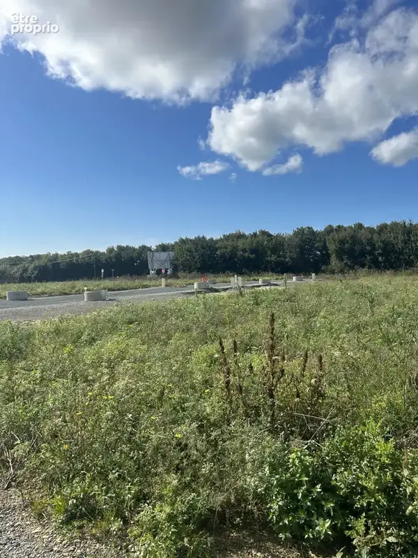 Terrain à LA JARNE