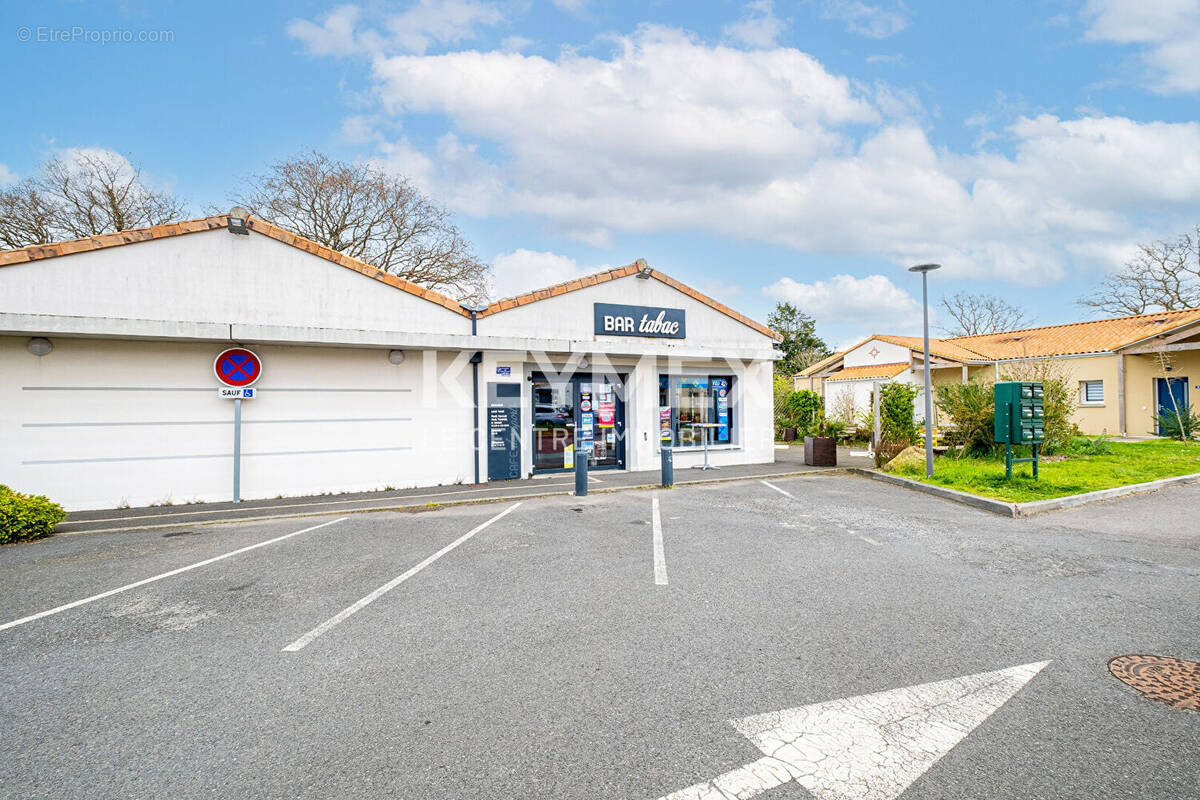 Commerce à SAINT-VIAUD