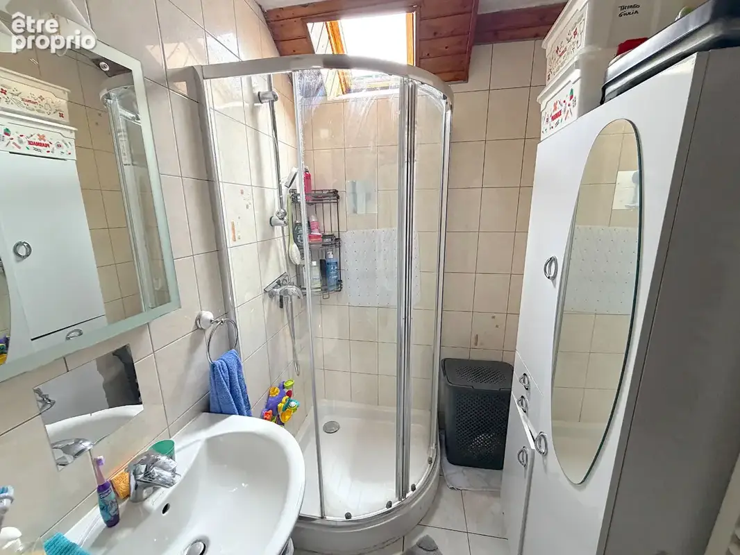 Maison indépendante comprenant 3 appartements et une dépendance - photo 13