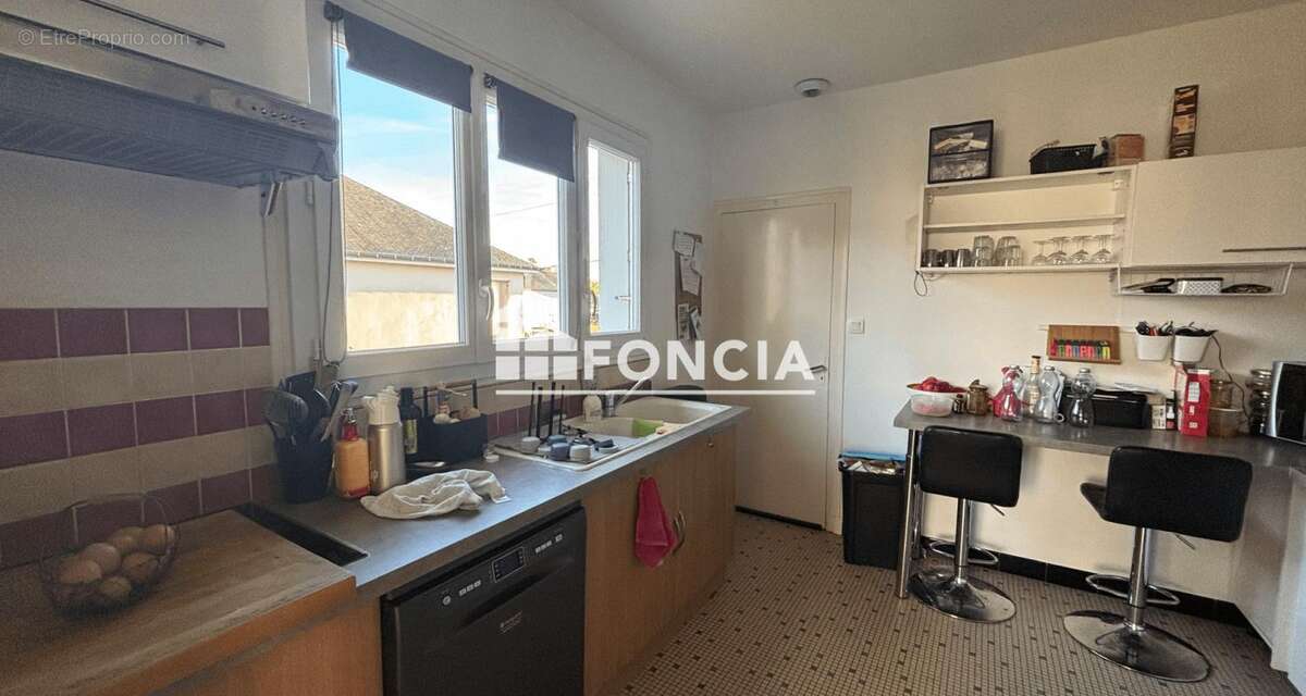 Maison à LA CHAUSSEE-SAINT-VICTOR