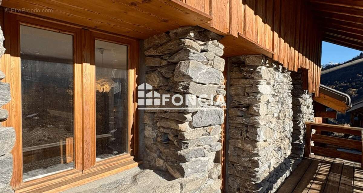 Maison à LES ALLUES