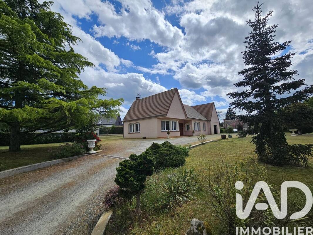 Photo 1 - Maison à PARIGNE-L'EVEQUE